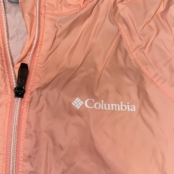 Columbia Women’s Lightweight Rain Jacket, peach size S - Picture 2 of 5
